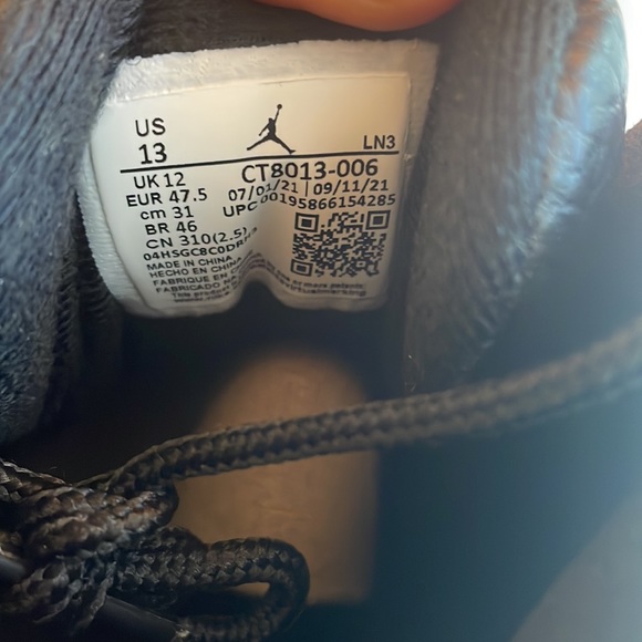 Air Jordan Retro 12 Playoffs Size 13 - Picture 4 of 7